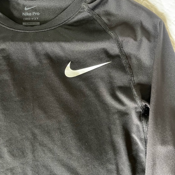 Nike Dri Fit Small - Picture 4 of 9